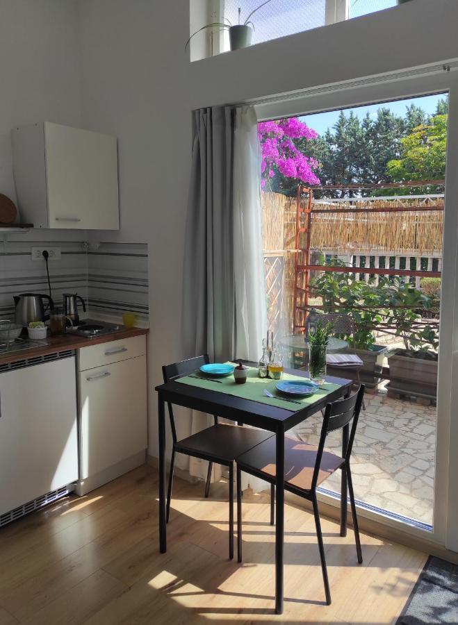 Apartma M&r Studio, And Town!