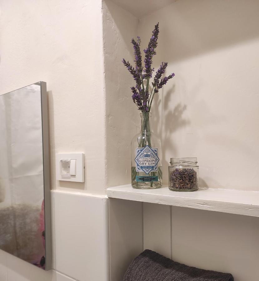Apartma M&r Studio, And Town! *