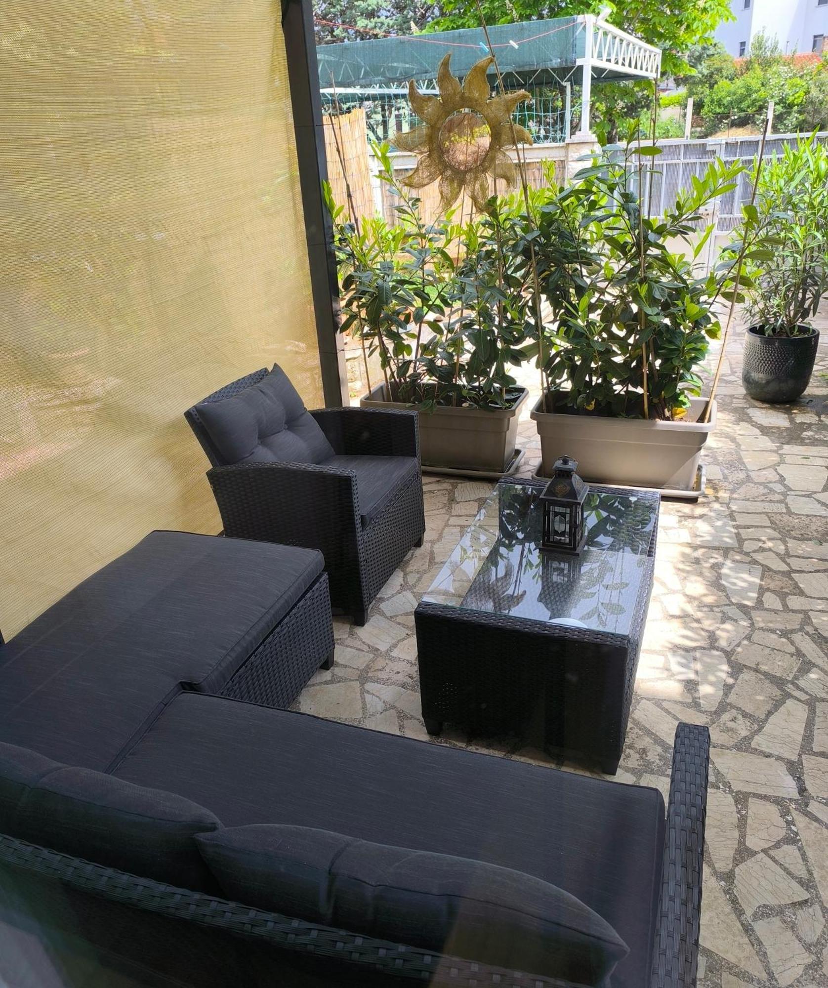 M&r Studio, And Town! Apartman *